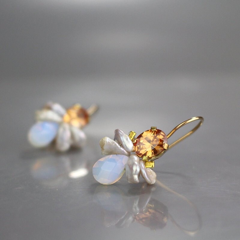 Kleine Champagner Cz Perle Braut Cluster Ohrringe von yifatbareket