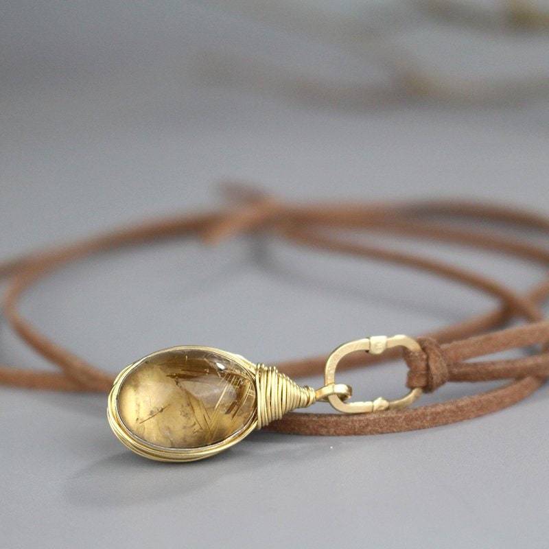 Rutilquarz Faux Leder Halskette, Lange Doppelseitige Edelstein Anhänger, Schnur Reversible Anhänger von yifatbareket