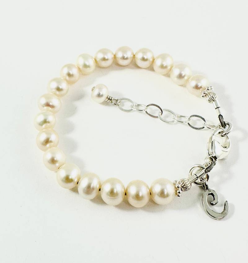 Anfangs Süßwasser-Zuchtperlen-Gewohnheit Kinderarmband, Baby-Perlenarmband, Realperlenarmband, Baby-Mädchen-Kleinkind-Perlenarmband von ymcjewelry