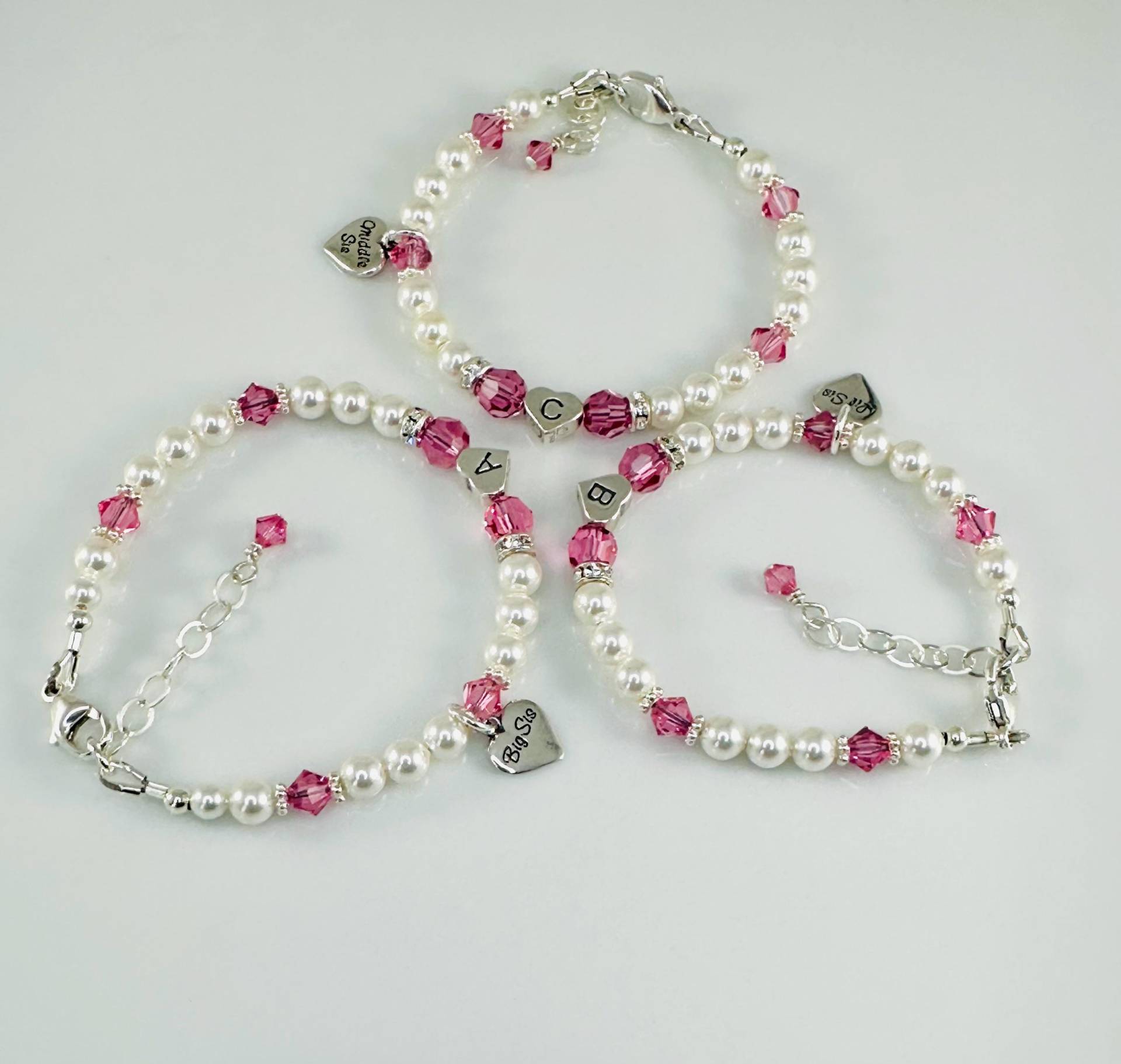 Mittlere Schwester/Kleine Große Charm Armband Mittlere von ymcjewelry