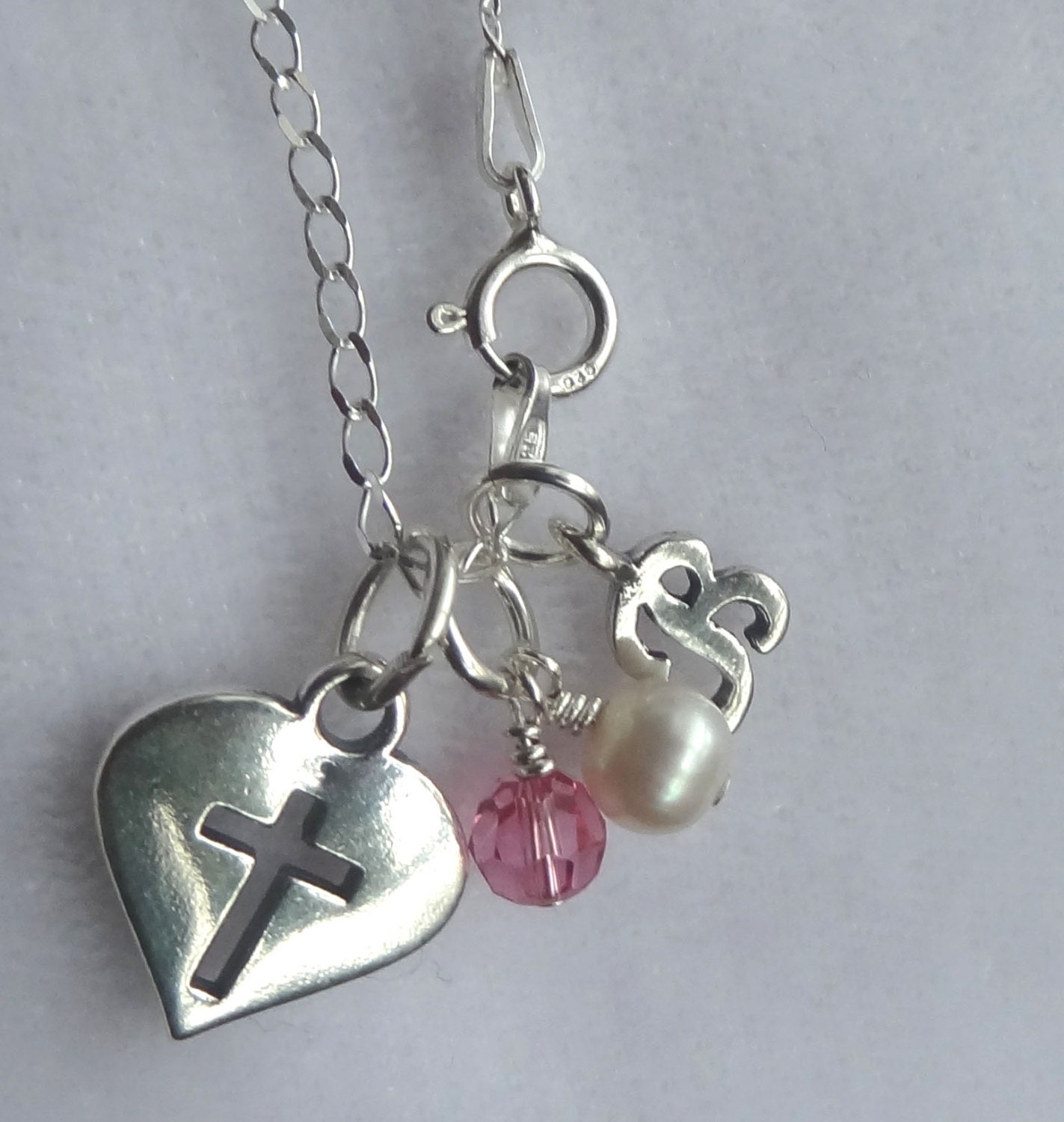 Personalisierte Herz Kreuz Halskette, Erste Birthstone Kommunion Konfirmation Baby Taufe Halskette von ymcjewelry
