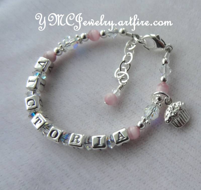Personalisierte Sterling Silber Und Kristall Name Kinder Armband, Ersten Jahr Baby Mädchen Kleinkind Blumenmädchen Personalisierte Sterling Silber Und Kristall Name Kinder Armband, Ersten Jahr Baby Mädchen Kleinkind Blumenmädchen von ymcjewelry