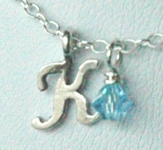 Petite Sterling Silber Initial Und Birthstone Charm Halskette, Minimalist Layering Personalisierte Halskette Für Mama von ymcjewelry