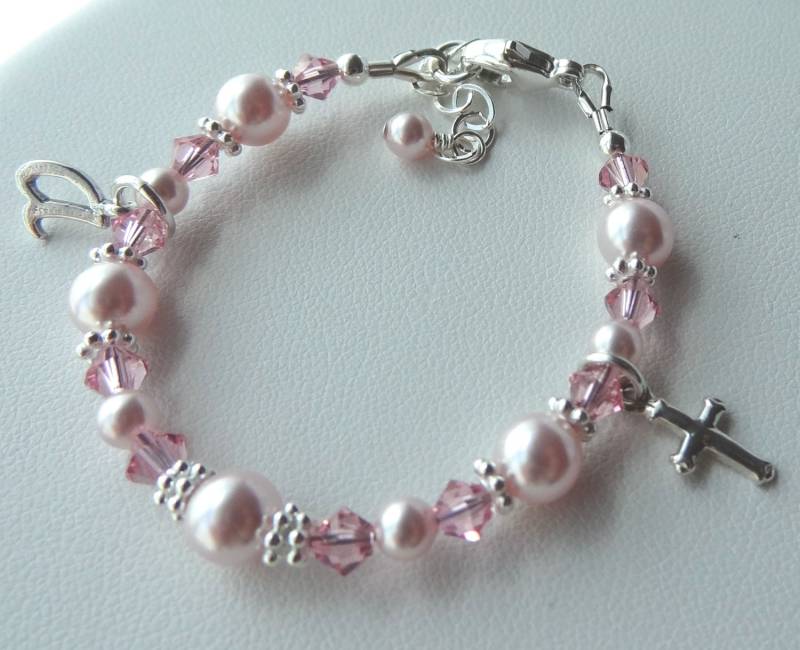 Rosa Perle Taufe Armband, Bestätigung Erste Kommunion Blumenmädchen Personalisierte Kreuz Armband von ymcjewelry