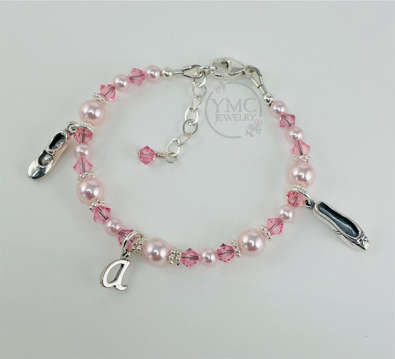 Sterling Silber Personalisierte Ballerina Slipper Schuhe Anfangsbuchstabe Armband, Ballett Pointe Steppschuhe Recital Geschenk von ymcjewelry