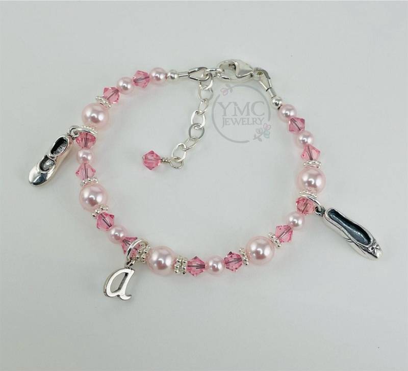 Sterling Silber Personalisierte Ballerina Slipper Schuhe Anfangsbuchstabe Armband, Ballett Pointe Steppschuhe Recital Geschenk von ymcjewelry