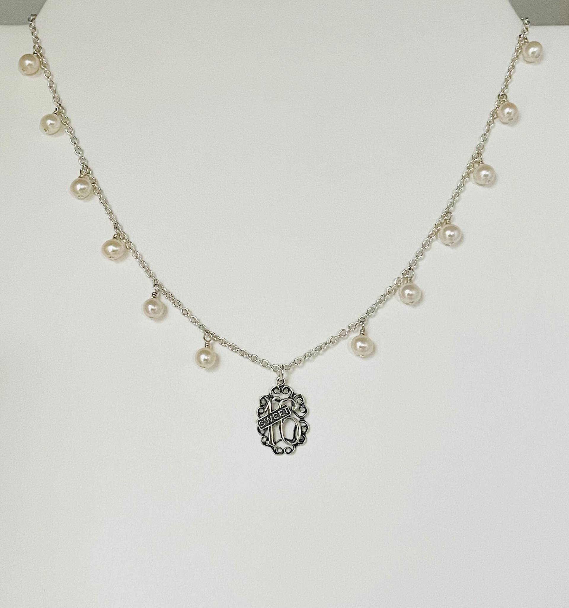 Sweet 16 Süßwasserperlen Und Anhänger Halskette, Sixteen Geburtstag Schmuck Geschenke, Geburtstagsgeschenk von ymcjewelry