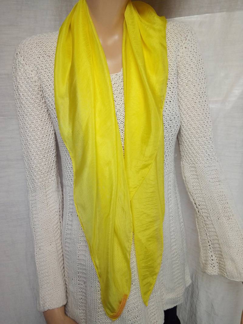 Seidenschal, Quadratisch, Knallgelb, Gelb Uni, Halstuch, Seidenfoulard, Seiden Carré, 90 X von yolainefruehauf