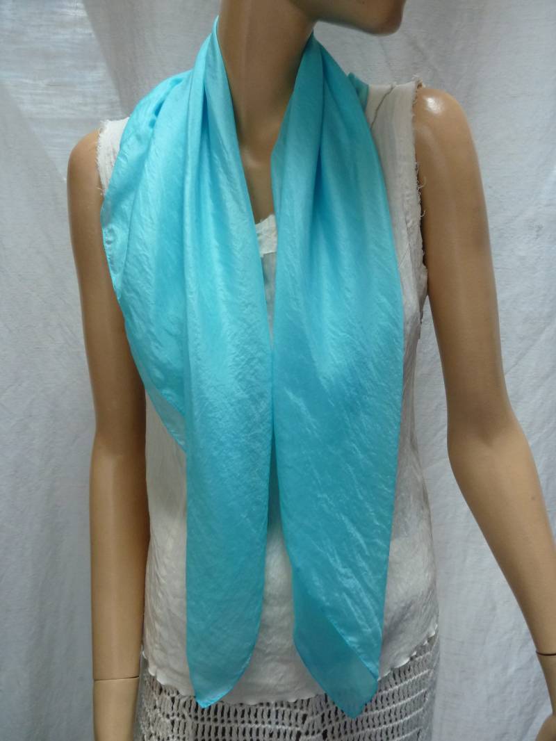 Seidenschal " Eisblau", Hellblau, Uni, Halstuch, Seidenfoulard, Seidencarre von yolainefruehauf
