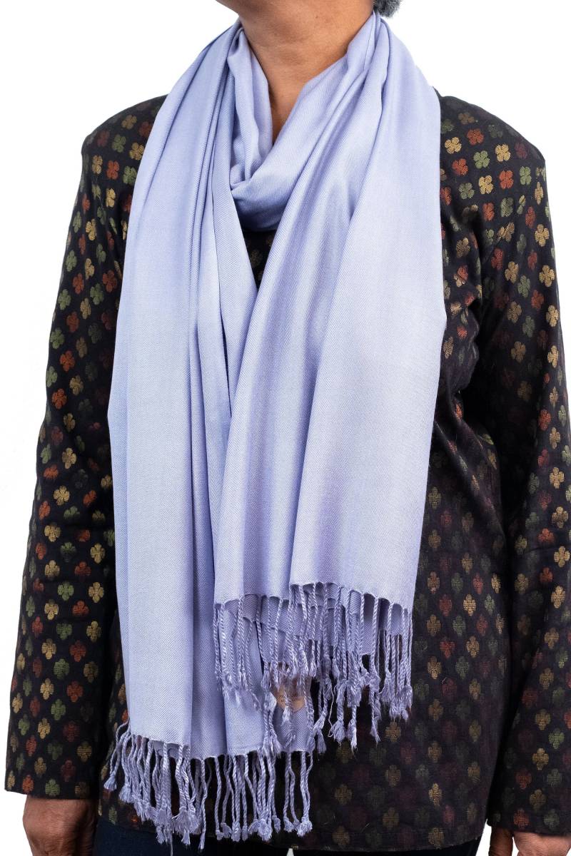 Hochzeit Schal, Lavendel Pashmina, Wrap, Braut Cover Up, Brautjungfer Geschenk Hochzeit Schal, Lavendel Pashmina, Wrap, Braut Cover Up, Brautjungfer Geschenk von yorkscarves