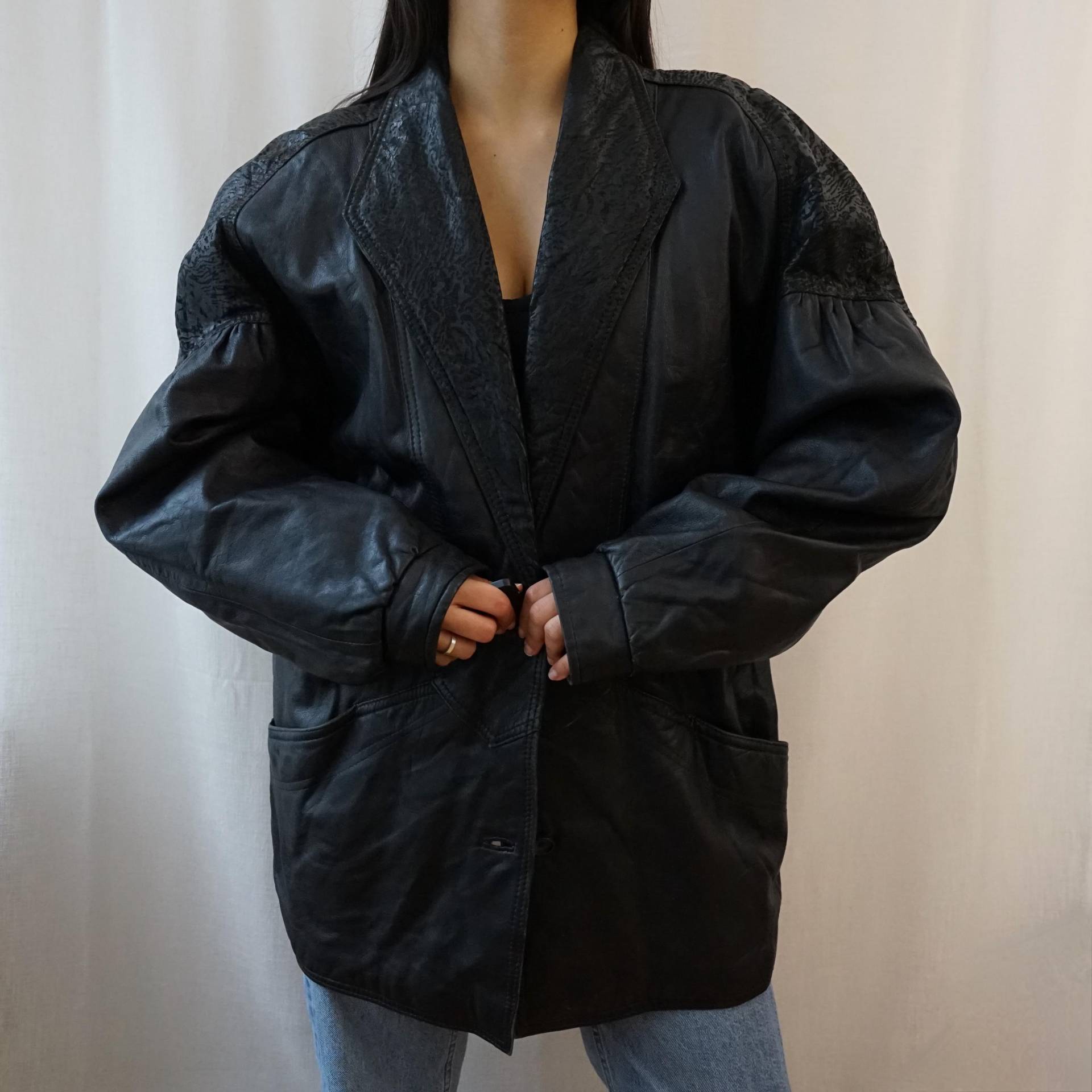 Vintage 80S Leather Jacket Size L Black Puffed Sleaves 90S Vintage 80S Leather Jacket Size L Black Puffed Sleaves 90S von youhadmeatvintageDE