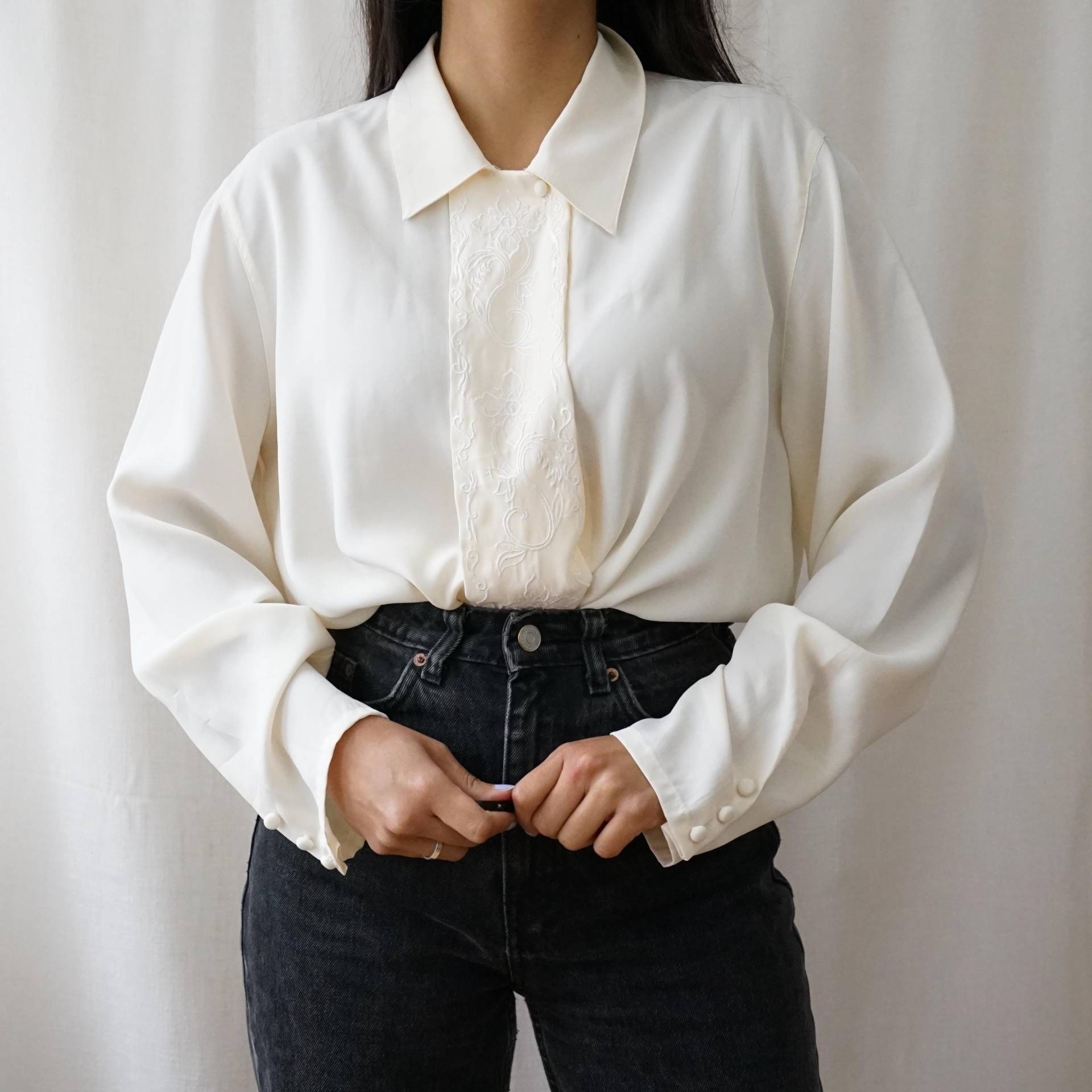 Vintage 90S Blouse Size L Long Sleeve Blouse Elegant Off White Cream Shirt 80S Vintage 90S Blouse Size L Long Sleeve Blouse Elegant Off White Cream Shirt 80S von youhadmeatvintageDE