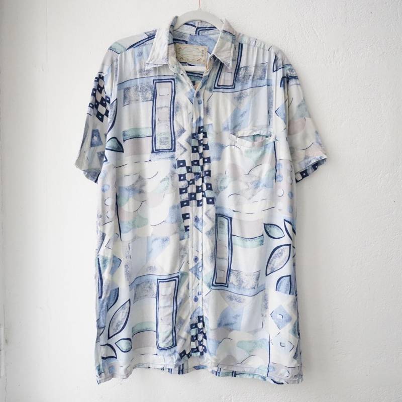 Vintage 90S Blue Shirt Size M Short Sleeved Shirt Collared 80S Button Up Summer Festival von youhadmeatvintageDE