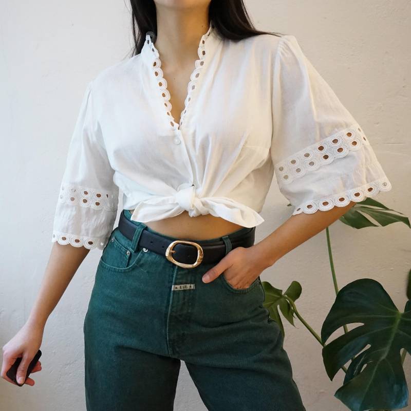 Vintage Cotton Blouse Size M L White Short Sleeve Shirt Top Traditional V Neck von youhadmeatvintageDE