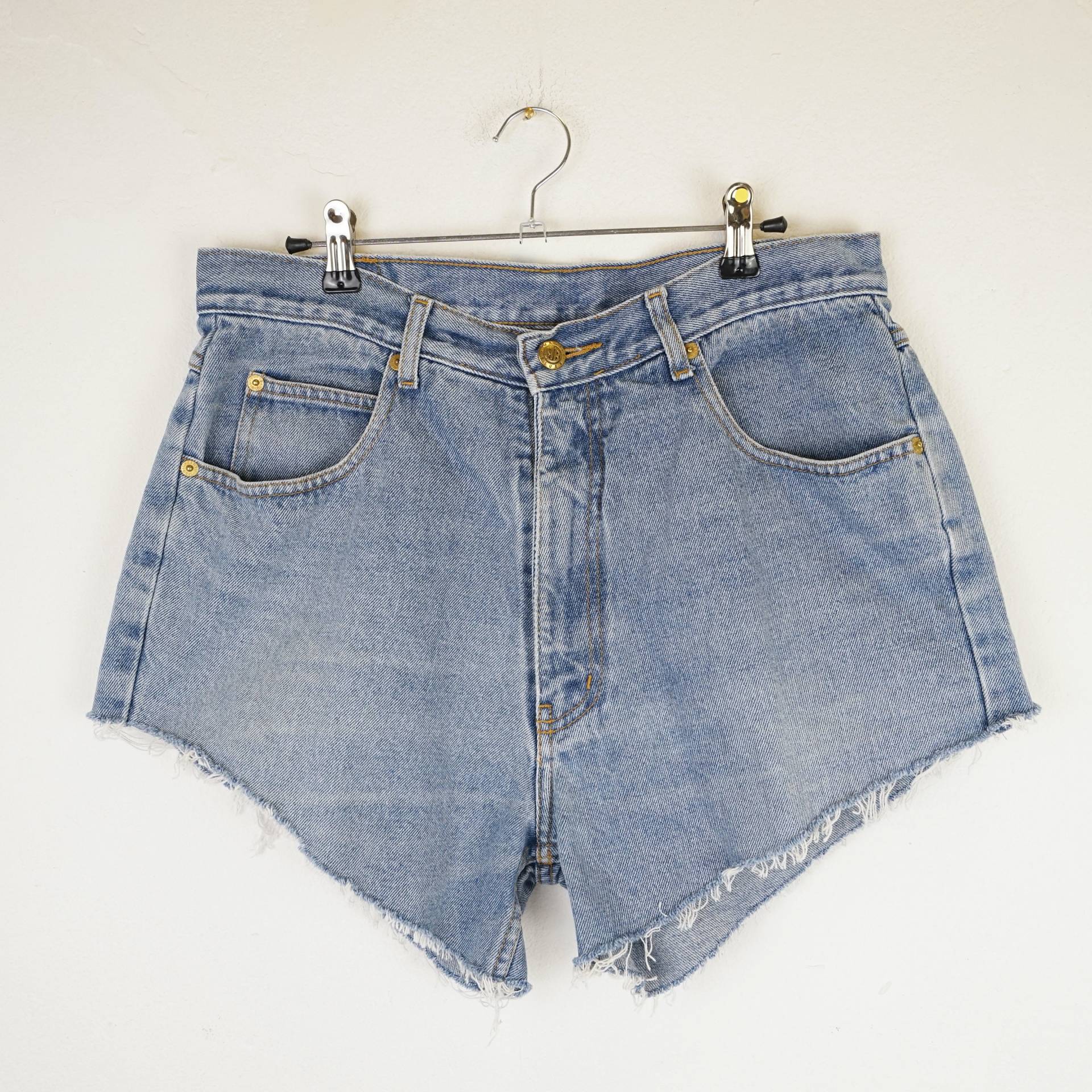 Vintage Denim Shorts Size L Light Wash Blue Mid Waisted Shorts Was Summer Vintage Denim Shorts Size L Light Wash Blue Mid Waisted Shorts Was Summer von youhadmeatvintageDE