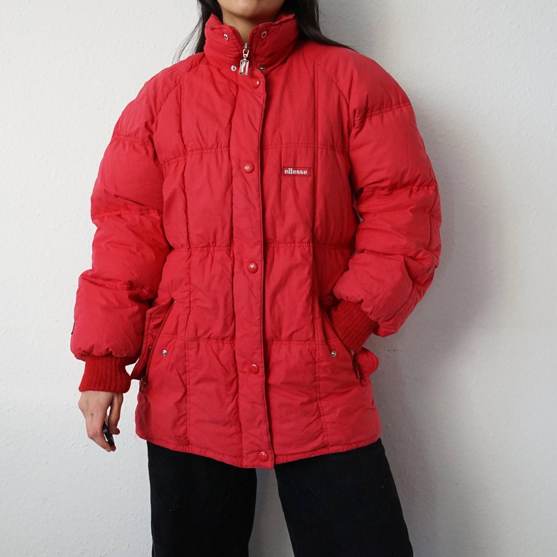Vintage Ellesse Down Jacket Size M 70S Puffer Jacket Winter Red Down von youhadmeatvintageDE