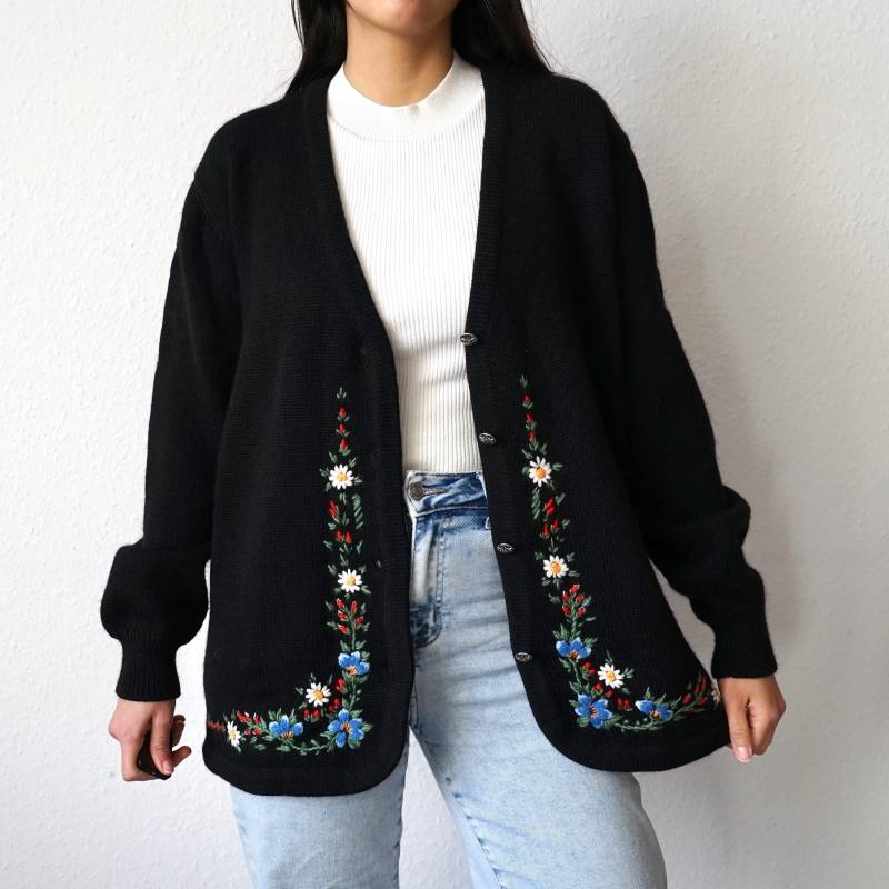 Vintage Embroidered Cardigan Size M Wool Floral Embroidery Cardigan Black Jacket von youhadmeatvintageDE