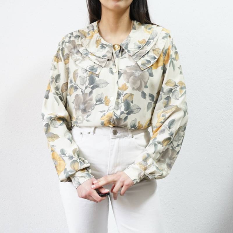 Vintage Floral Blouse Size M Long Sleeved Shirt Women Button Up Collared von youhadmeatvintageDE