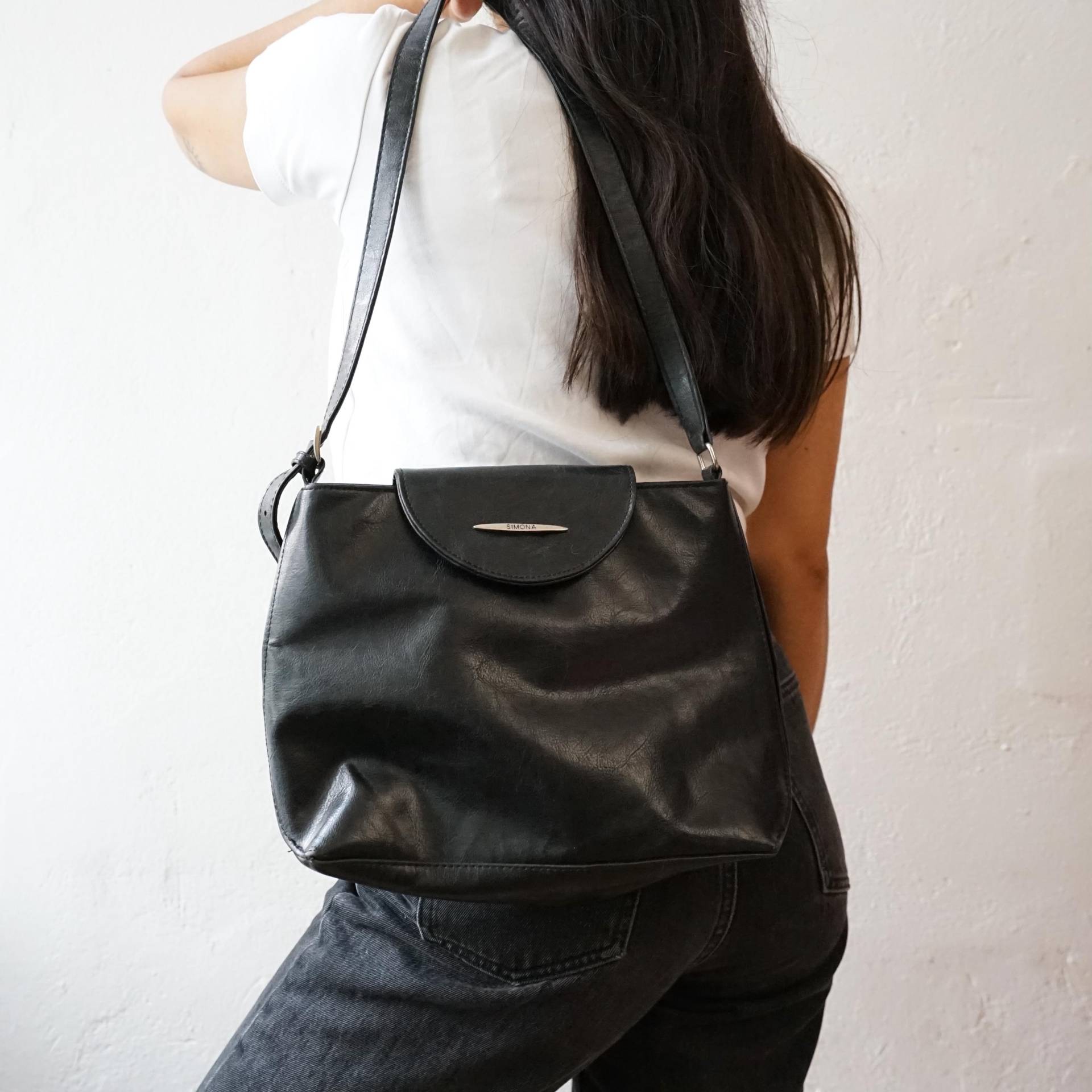 Vintage Leather Bag Black Italian Vintage Shoulder Vintage Leather Bag Black Italian Vintage Shoulder von youhadmeatvintageDE
