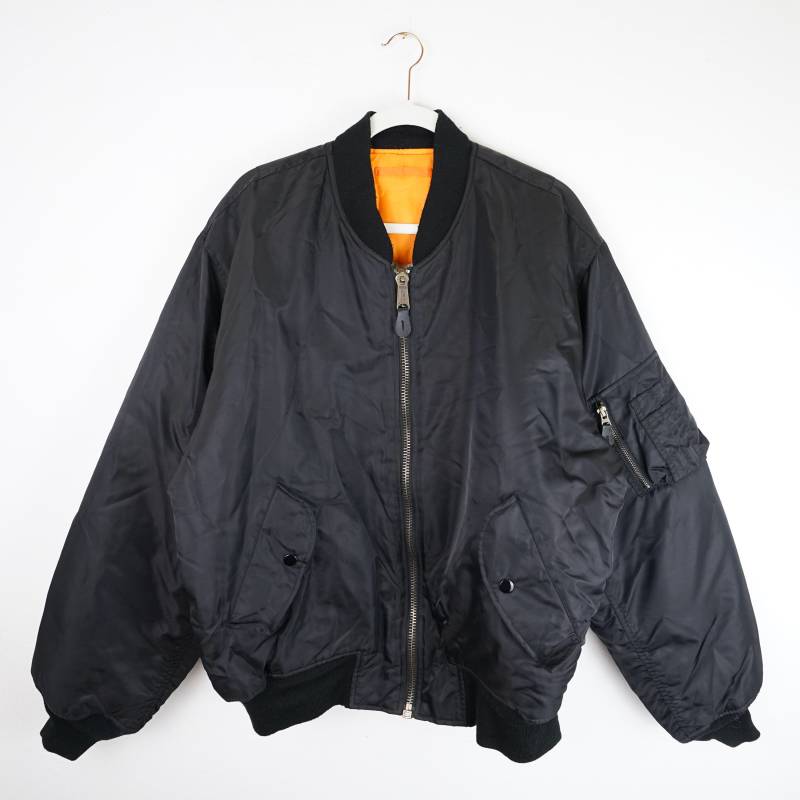 Vintage Ma 1 Pilot Jacket Men Size Xl Die Kleine Tierschau Show Jacket Black Orange Lining Oversized Unisex von youhadmeatvintageDE
