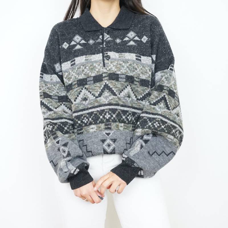 Vintage Polo Knit Pullover Size M-L Wool Mix Pullover Sweater Collared Geometric Pattern Grey Vintage Polo Knit Pullover Size M-L Wool Mix Pullover Sweater Collared Geometric Pattern Grey von youhadmeatvintageDE