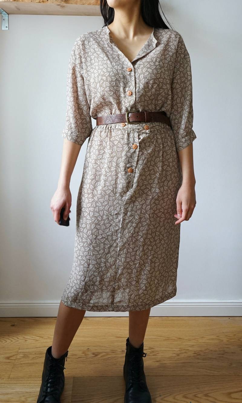 Vintage White Beige Dress Size M Leaves Pattern Short Sleeved Dress Cocktail Light Vintage White Beige Dress Size M Leaves Pattern Short Sleeved Dress Cocktail Light von youhadmeatvintageDE