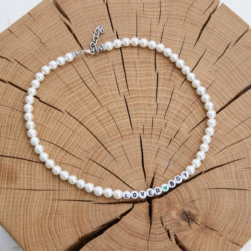 Perlenkette Loverboy | Halskette Herren Mit Buchstaben Streetwear Kette Pearl Necklace Chain Süßwasser Sommer Trend Perlenkette Loverboy | Halskette Herren Mit Buchstaben Streetwear Kette Pearl Necklace Chain Süßwasser Sommer Trend von yourPearlsStudio