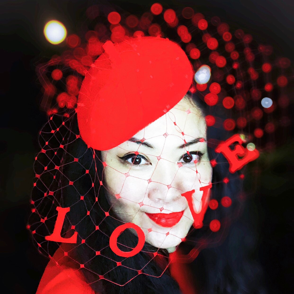 Love Letters Slogan Schleier Fascinator Rot Herz Hut Kaninchenfell Filz Valentinstag Hochzeit Weihnachten Epsom Deby Kentucky Rasse Royal Ascot von yuanlilondonhats
