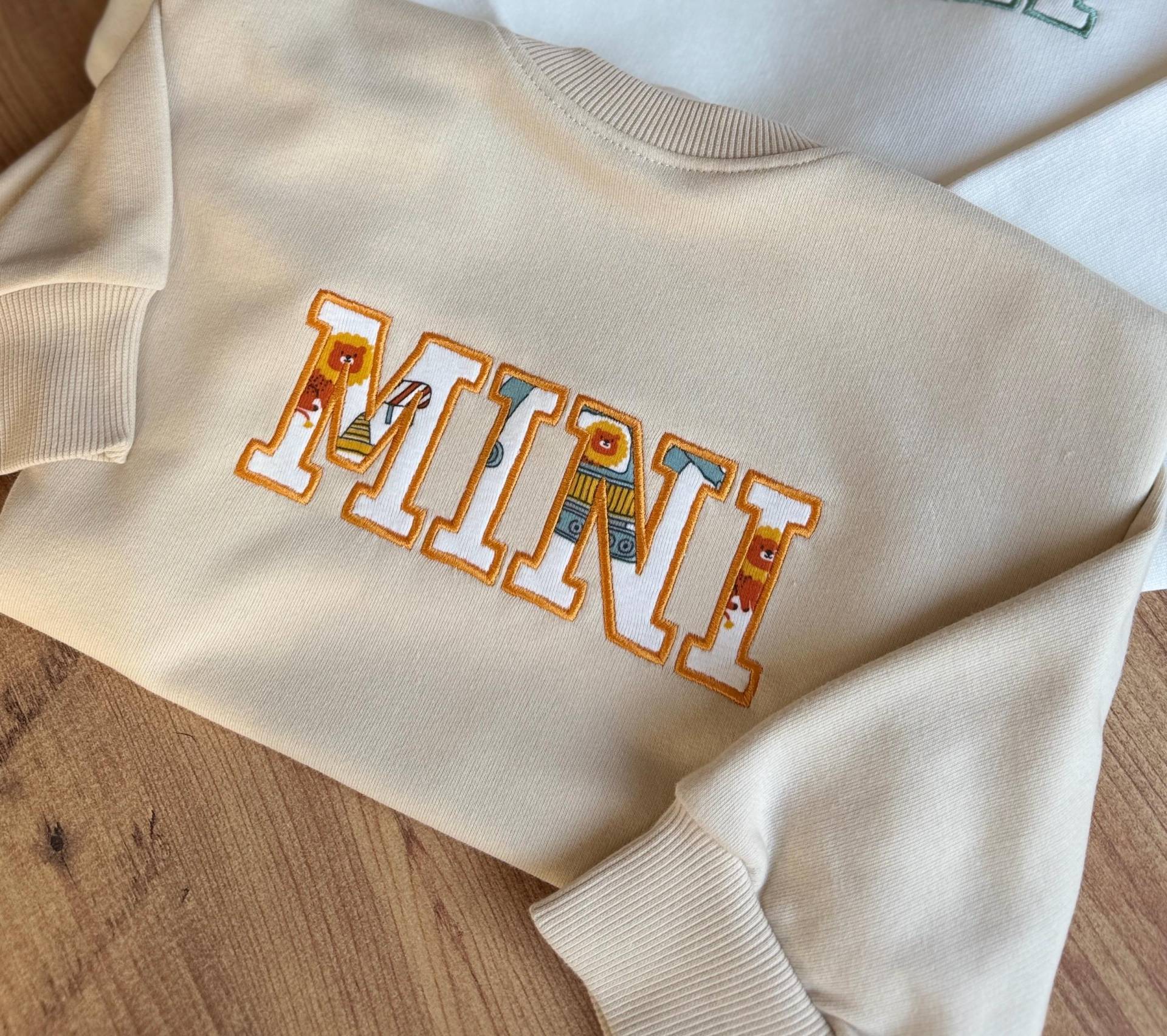 Mini - Sweatshirt Aus Babykleidung Personalisiert Bestickt- Erinnerungsshirt Für Kinder von yukicostore