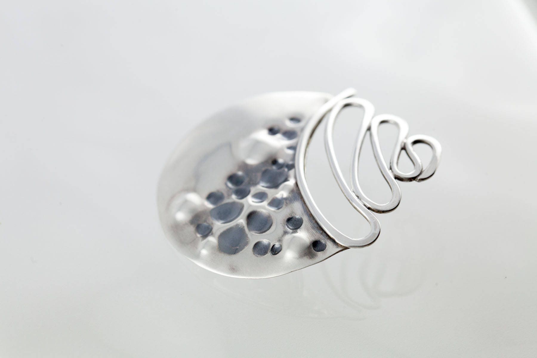 Brosche - Yve No.72 von yvedesign