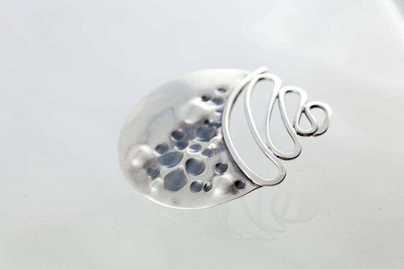 Brosche - Yve No.72 von yvedesign