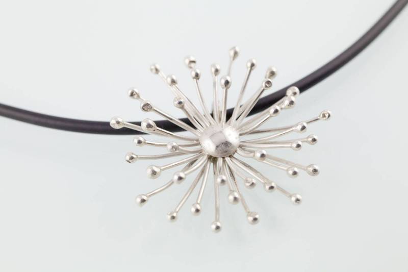 Kettenanhänger - Pusteblume No.2 von yvedesign