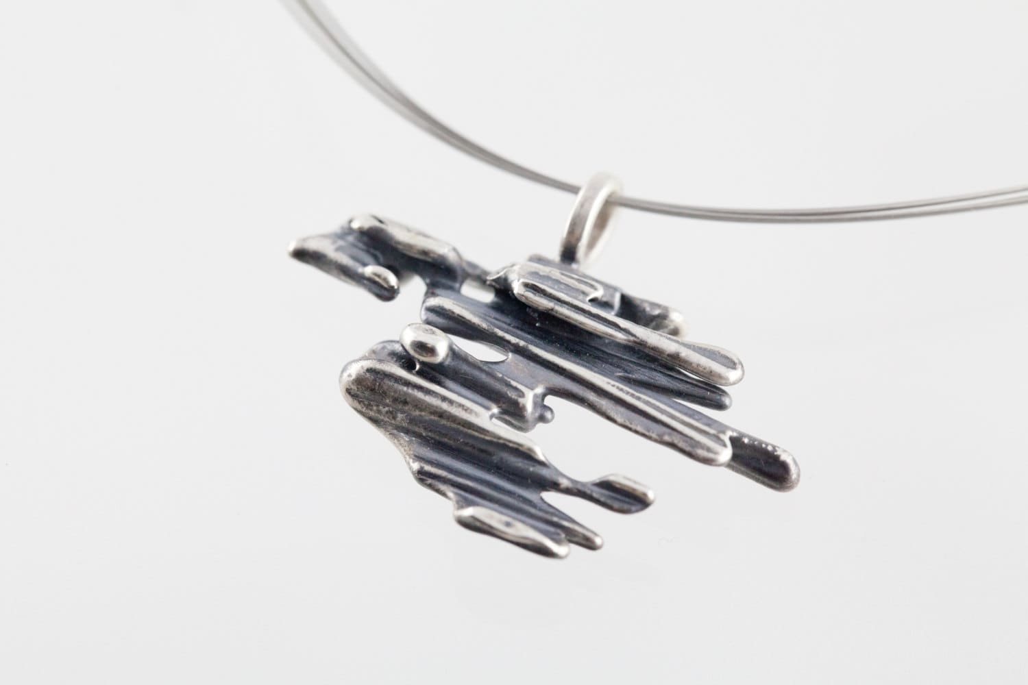 Kettenanhänger "Yve No. 48" von yvedesign