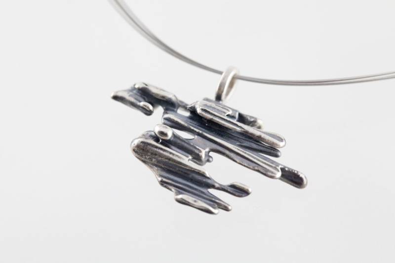 Kettenanhänger "Yve No. 48" von yvedesign