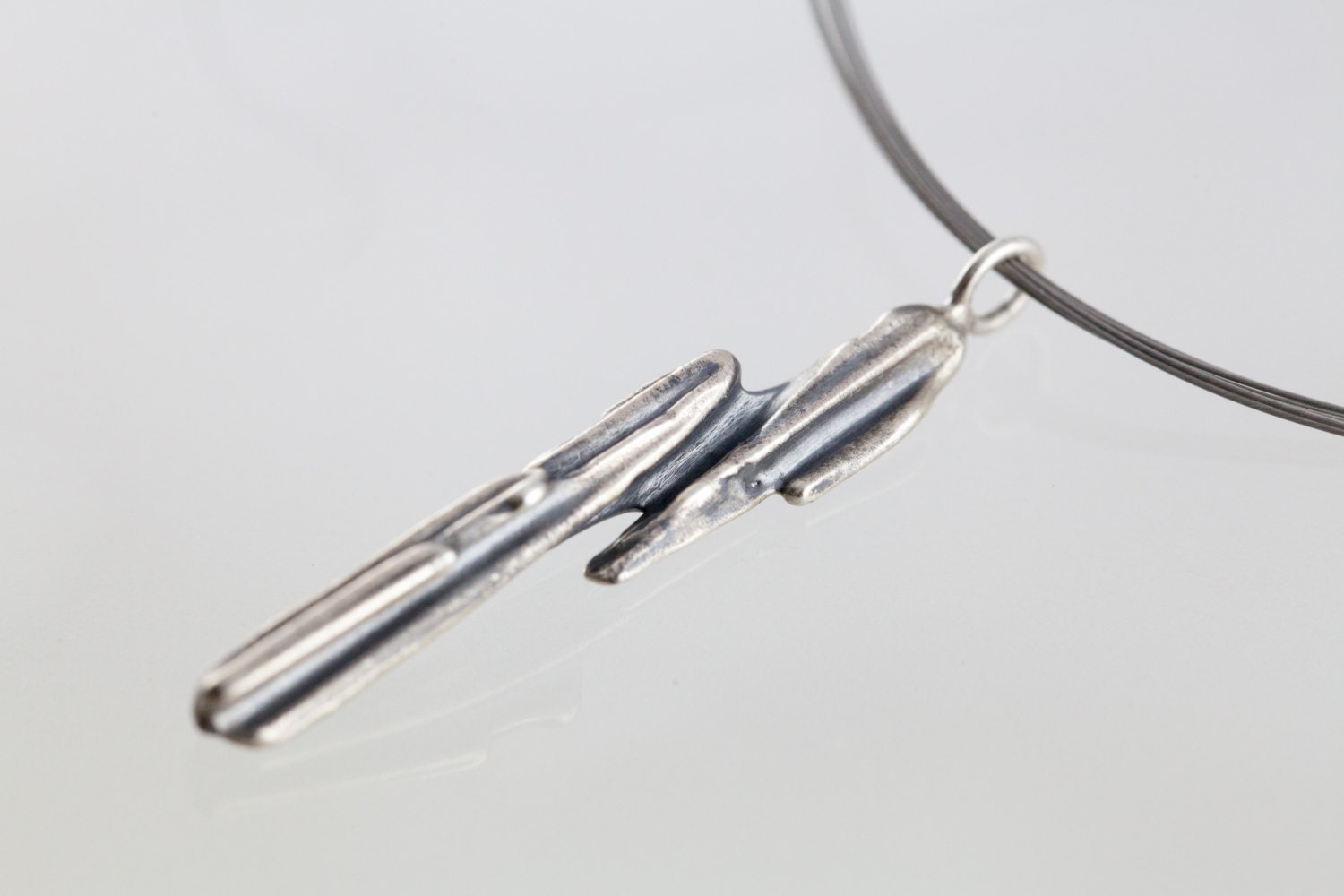 Kettenanhänger "Yve No. 49" von yvedesign