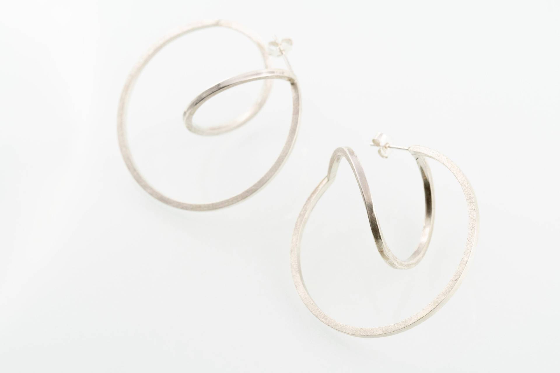 Ohrstecker - Endlosschleife No.1 von yvedesign