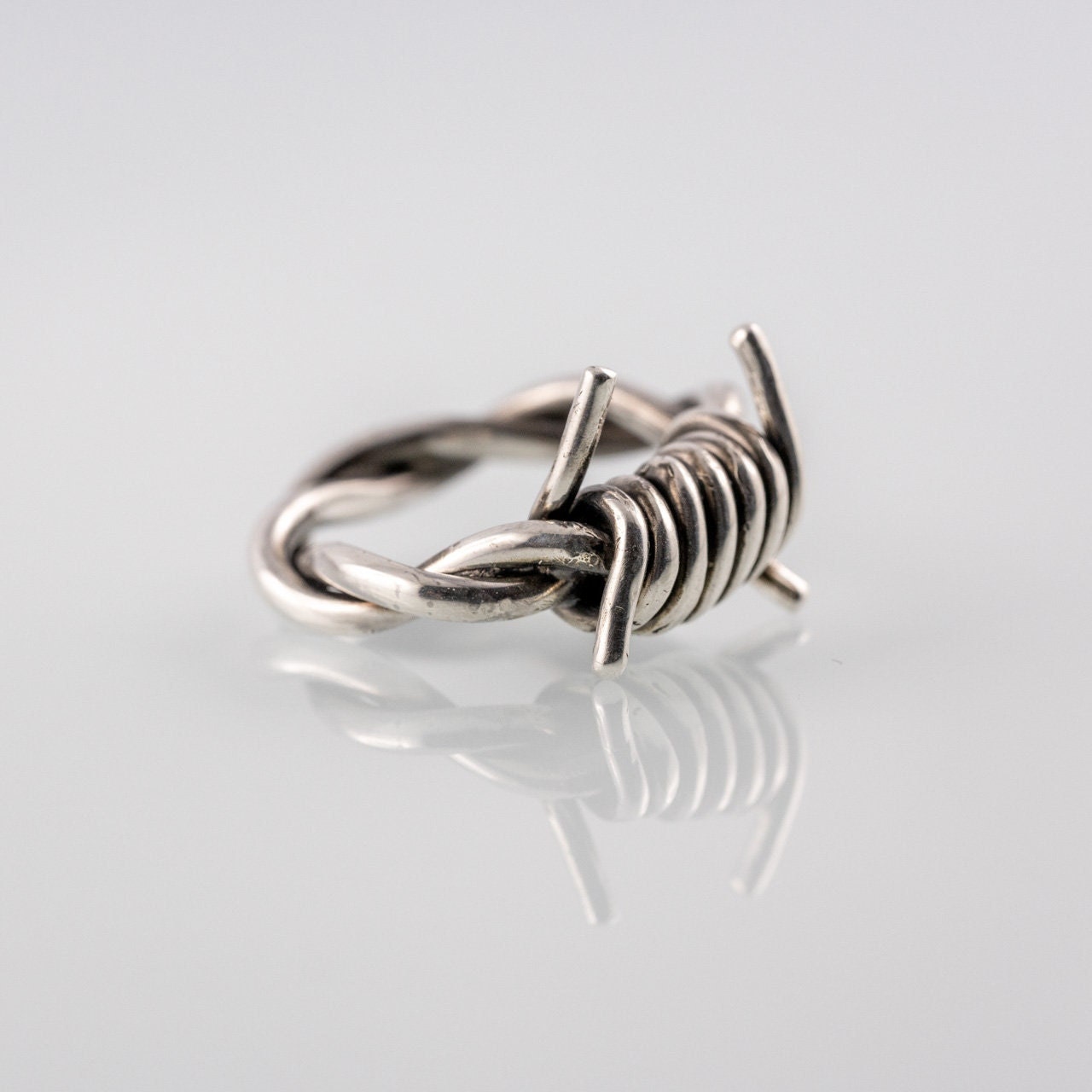 Ring - Stacheldraht No.1 von yvedesign