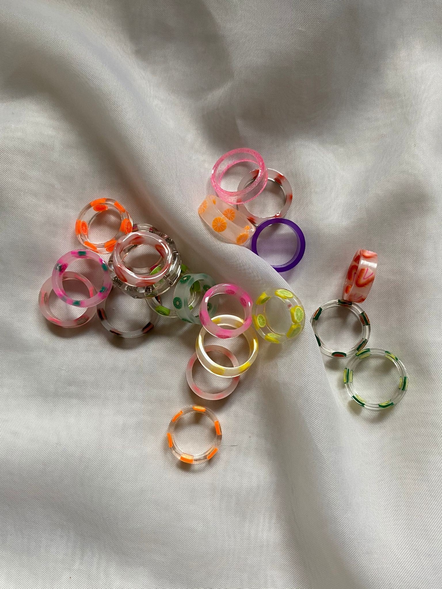 Obst Ring Aus Resin | Frucht Epoxidharz Handmade Jewellery Fruity Schmuck Personalisierte Ringe Obst Ring Aus Resin | Frucht Epoxidharz Handmade Jewellery Fruity Schmuck Personalisierte Ringe von zaoreet