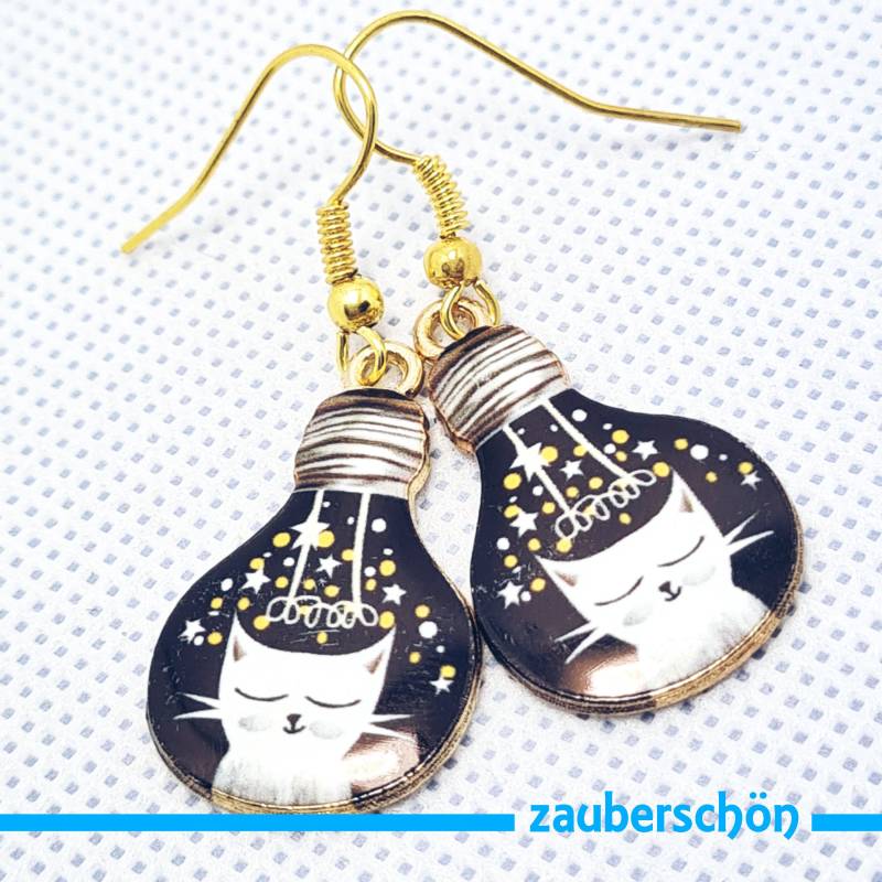 Witzige Katze in Einer Glühlampe Als Ohrringe Witzige Katze in Einer Glühlampe Als Ohrringe von zauberschoeneWelt