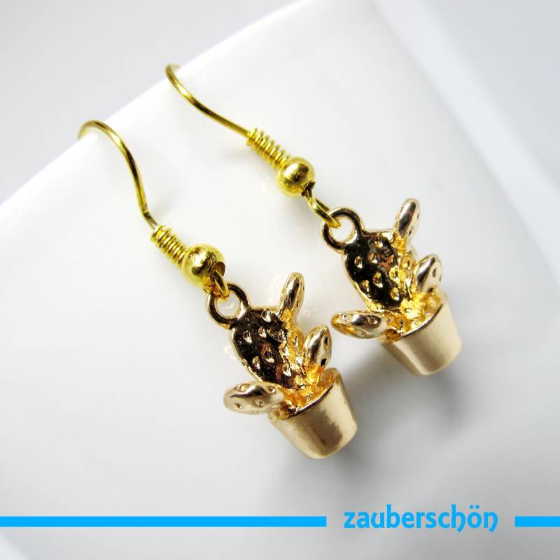 Zauberschöne Goldfarbene Kaktus Ohrringe von zauberschoeneWelt