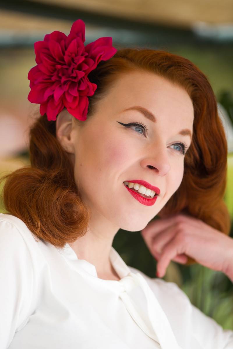 Blumen Haarspange & Brosche in Rot von zazoo