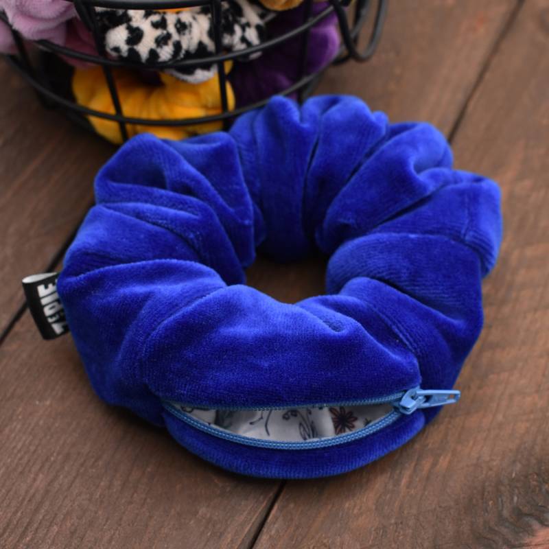 Zeepie/Samt Scrunchie Mit Reißverschluss Haargummi Tasche Blau von zeepieandco