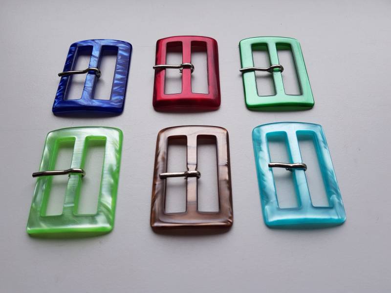 Vintage Gürtelschnalle , Klein Schimmernd Perlmutt Imitation Rot Hellgrün Hellblau Grün Blau Braun von zelisa