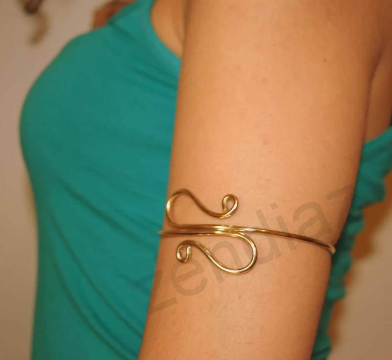 Handgeschmiedete Oberarm-Manschette von zendiaz