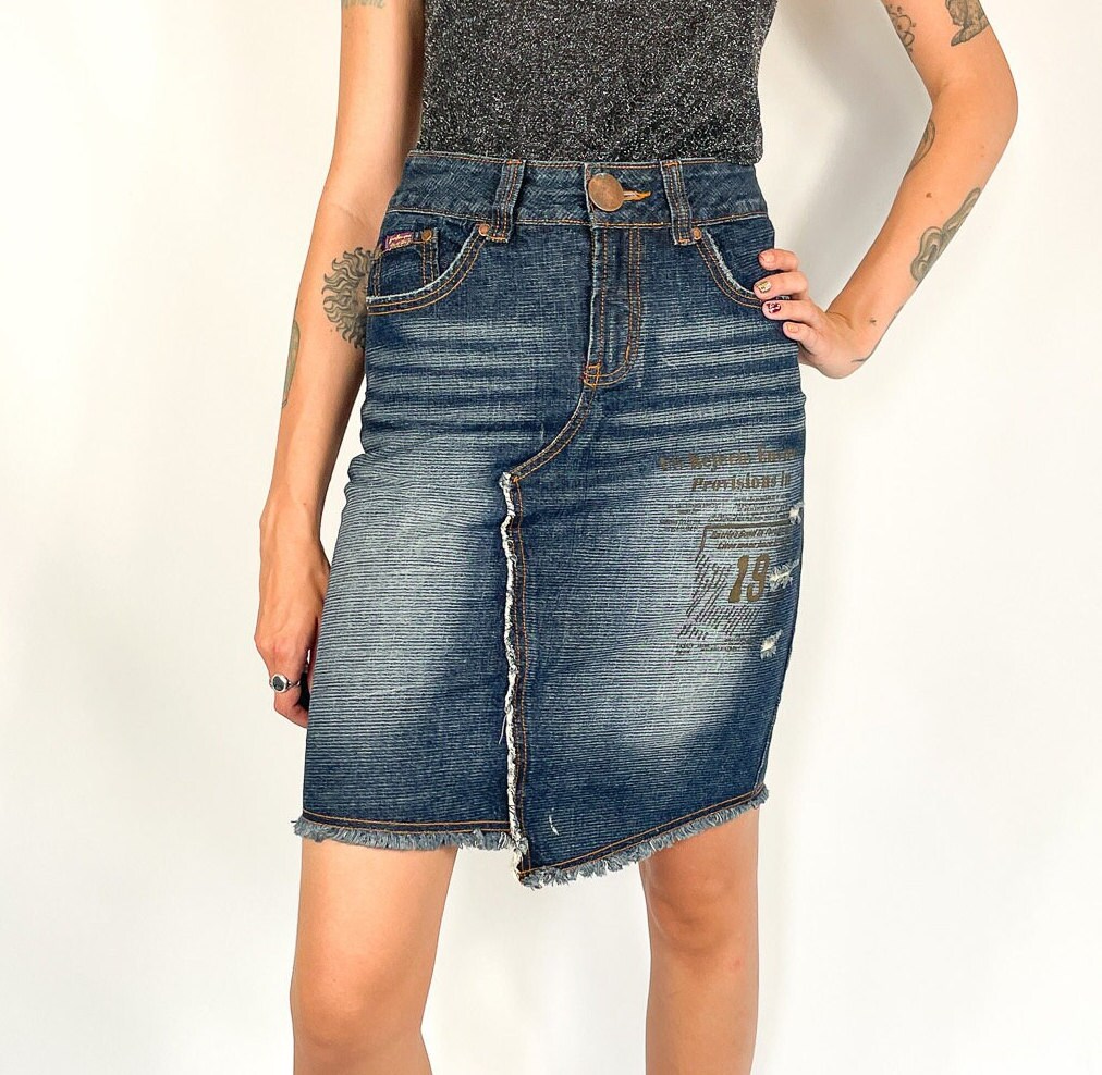 Jeansrock Midi Distressed Y2K Jeansrock Midi Distressed Y2K von zephyry2k