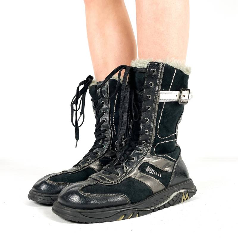 Mustang Winterstiefel Für Damen - Warm Gefütterte Schnürstiefel Aus Echtleder Schwarze, Wadenhohe Schneestiefel Größe Eu 39/Uk 6 Us 8 von zephyry2k