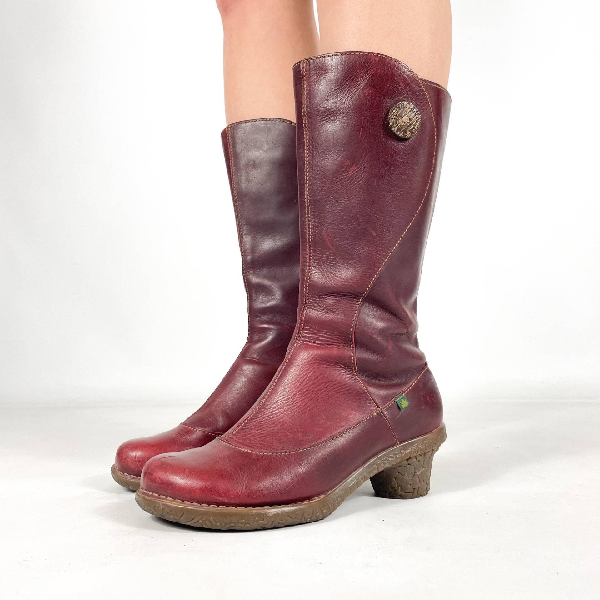 Naturalista - Y2K Rote, Wadenhohe, Ausgefallene Stiefel Aus Echtem Leder, Größe Eu 38/Uk 5 Us 7 Naturalista - Y2K Rote, Wadenhohe, Ausgefallene Stiefel Aus Echtem Leder, Größe Eu 38/Uk 5 Us 7 von zephyry2k
