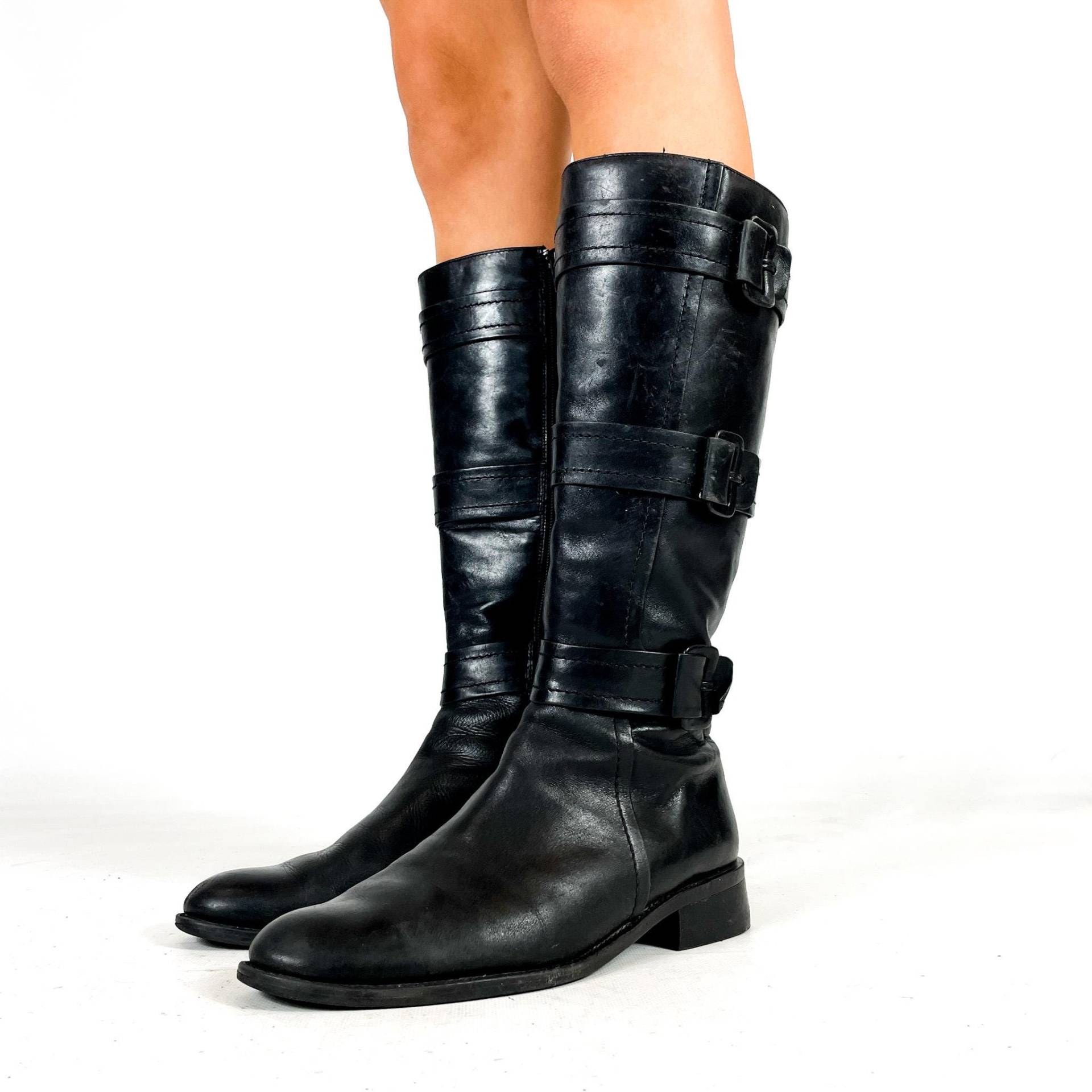 Vintage-Reitstiefel Aus Schwarzem Echtleder Mit Schnalle - Biker-stil Größe Eu 37/Uk 4 Us 6 Vintage-Reitstiefel Aus Schwarzem Echtleder Mit Schnalle - Biker-stil Größe Eu 37/Uk 4 Us 6 von zephyry2k