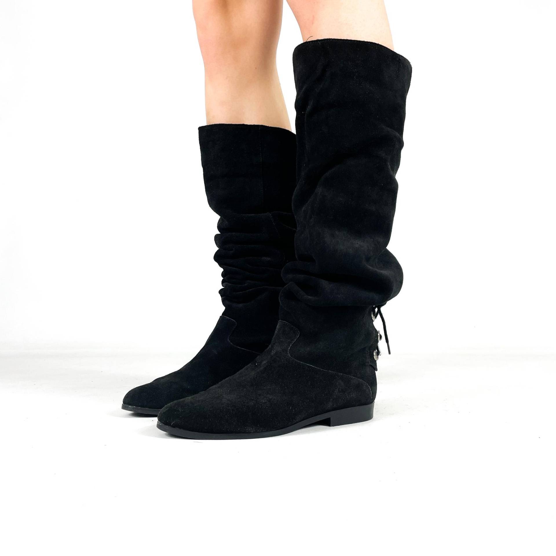 Vintage-Stiefeletten Aus Schwarzem Wildleder - Weiche, Hohe, Flache Stiefel Im 80Er-Jahre-Stil Mit Schnürung Hinten Größe Eu 37/Uk 4 Us 6 von zephyry2k