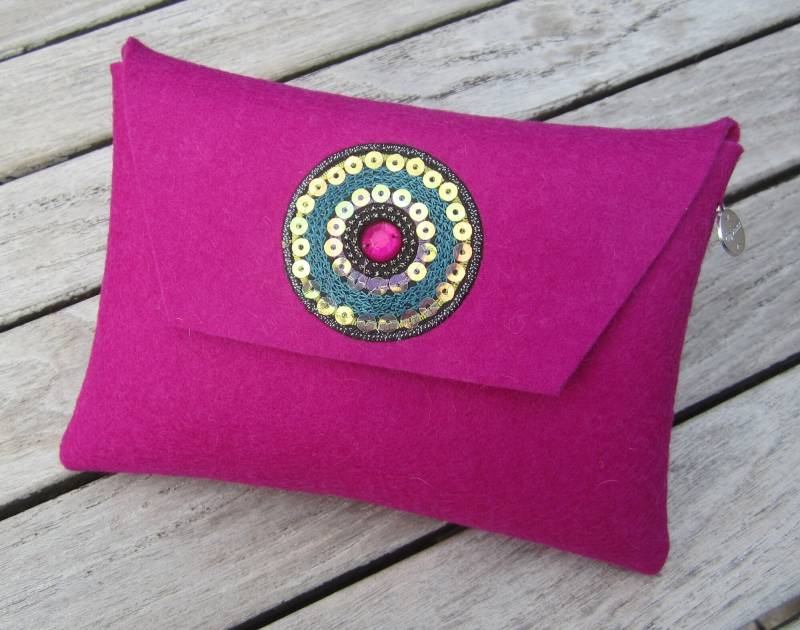 Zigbaxx Filz Tasche Clutch Mäppchen Ibiza Für Kosmetik Stifte Diabetes Accessoires Aus Merino-Wollfilz | Grau Schwarz Beige Braun Pink Zigbaxx Filz Tasche Clutch Mäppchen Ibiza Für Kosmetik Stifte Diabetes Accessoires Aus Merino-Wollfilz | Grau Schwarz Beige Braun Pink von zigbaxx